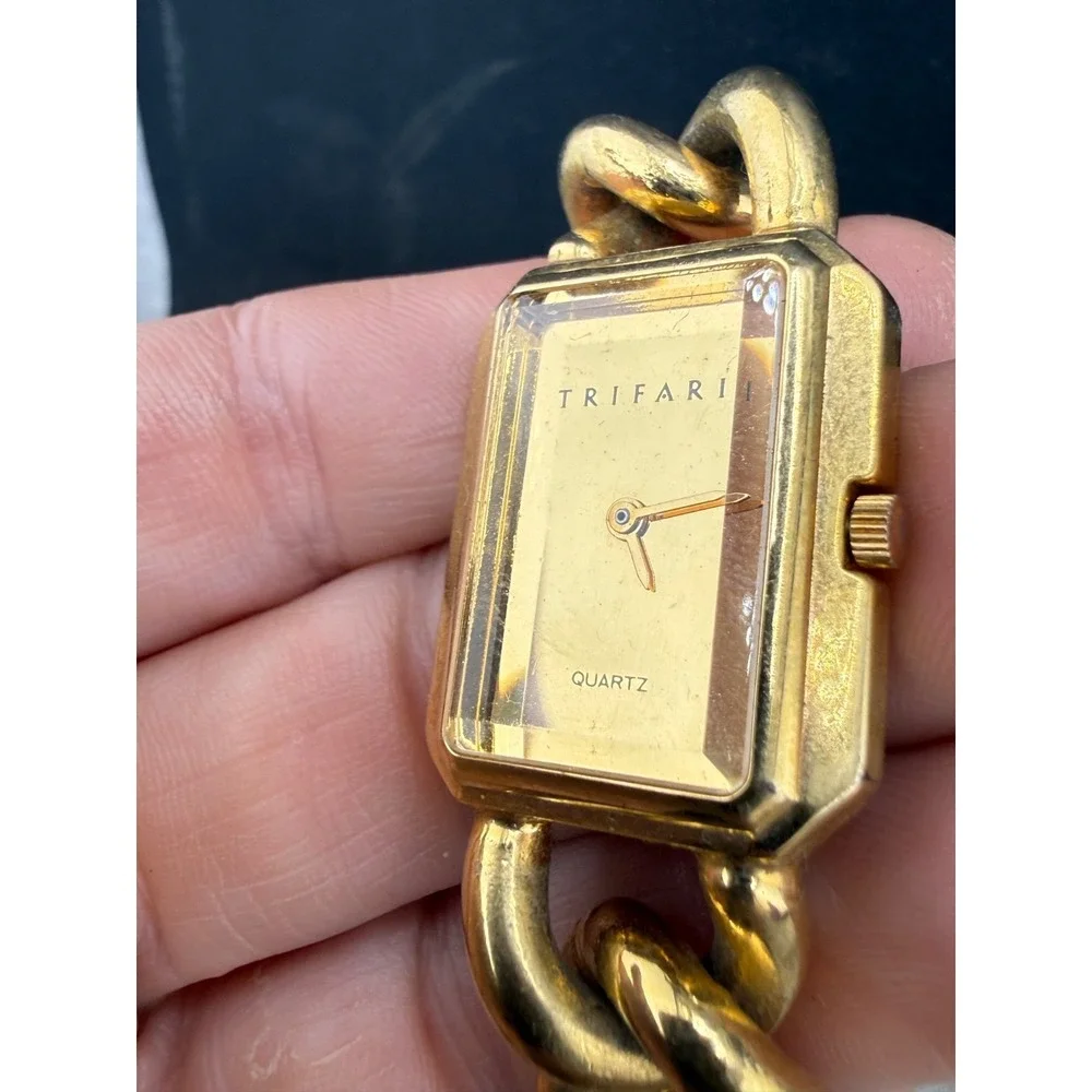 Vintage Trifari Women's Watch Gold Tone Chain Band Untested 6.5